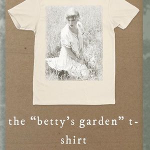 Taylor Swift Official MD “Betty’s Garden” Shirt Size XL